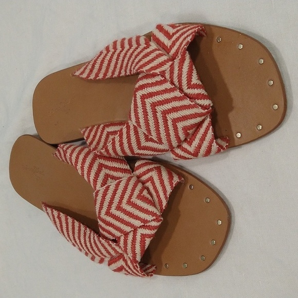 9 1/2 womens slides sandals coral/red universal thread - Picture 1 of 4